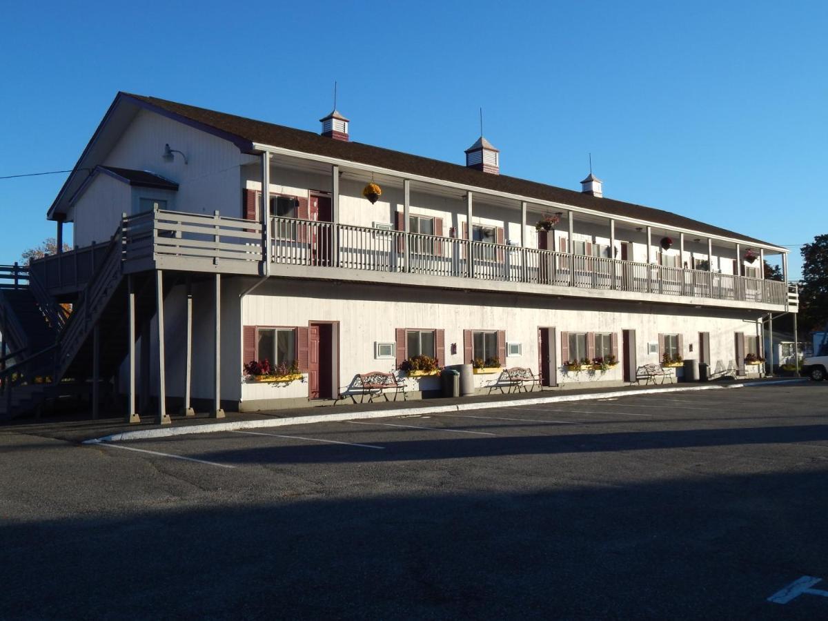 Acadia Sunrise Motel Trenton Eksteriør billede